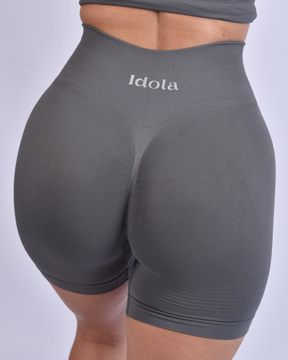 Essential Shorts Gris