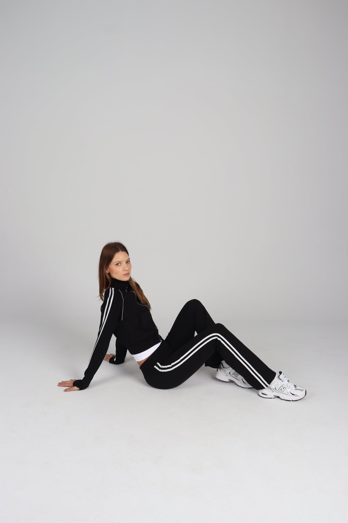 REWIND JACKET BLACK & WHITE