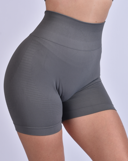 Essential Shorts Gris