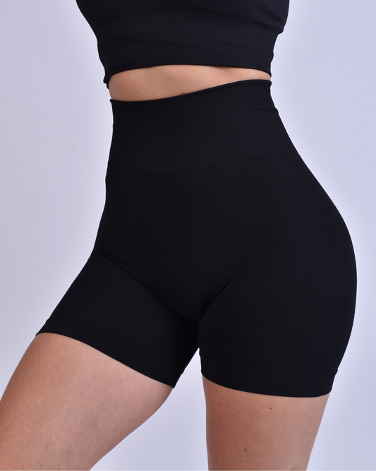 Essential Shorts Negro